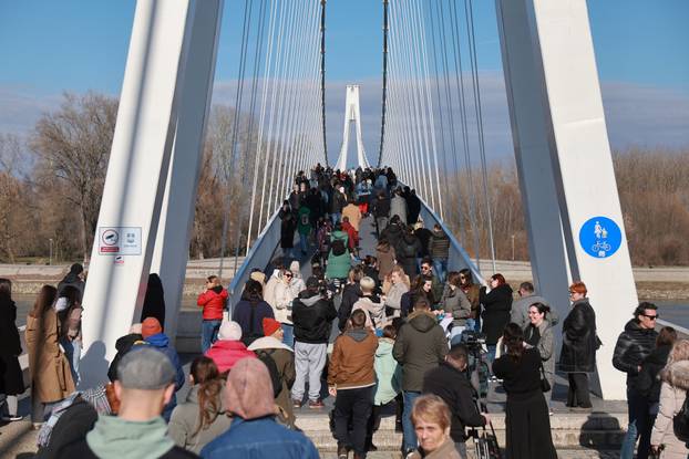 Osijek: Studenti dali podršku kolegama iz Srbije 