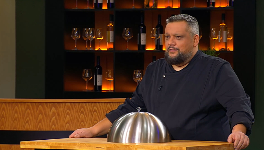 Plavi ostavili crvene bez ijednog osvojenog boda u izazovu, a Vehid je prvi dobio crnu pregaču