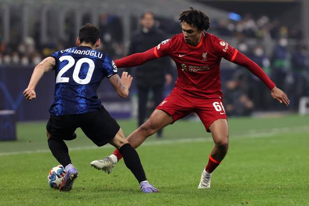 Inter Milan v Liverpool - UEFA Champions League - Round of Sixteen - First Leg - San Siro