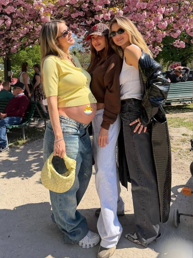 FOTO Trudna Diletta pokazala kako je provela Uskrs te otkrila sve veći trbuh: Evo kako izgleda