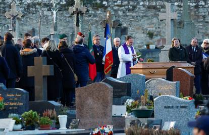 Vandali oštetili grob nedavno preminulog Jean-Marie Le Pena