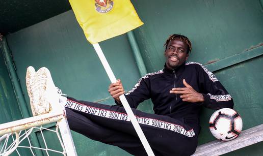 Iz siroma&scaron;tva do HNL-a pa trona Afrike: &Zcaron;ivio sam s mamom u sobici, a onda je zvao Jakirovi&cacute;