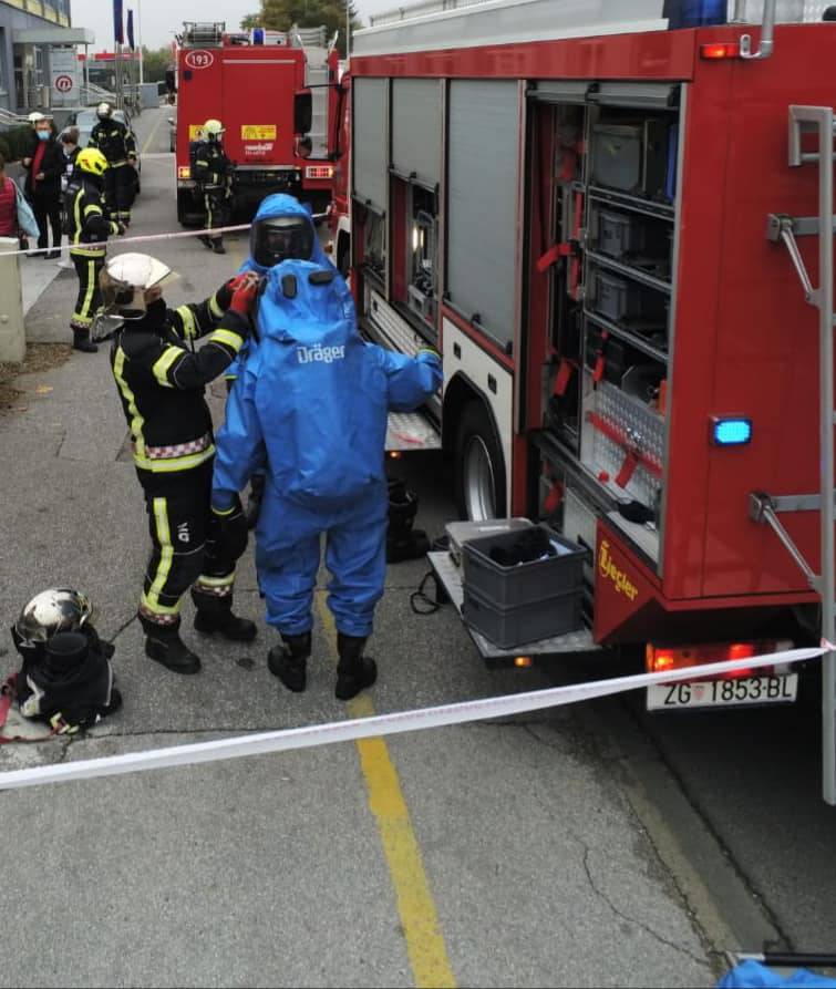 Zeleni dim u Novom Zagrebu: Vatrogasci su intervenirali u posebnim zaštitnim odijelima