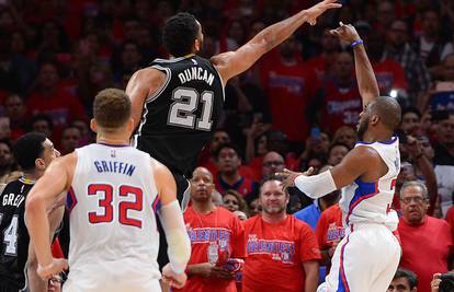 Prvak je 'out': Briljantni Chris Paul izbacio je Spurse u LA-u