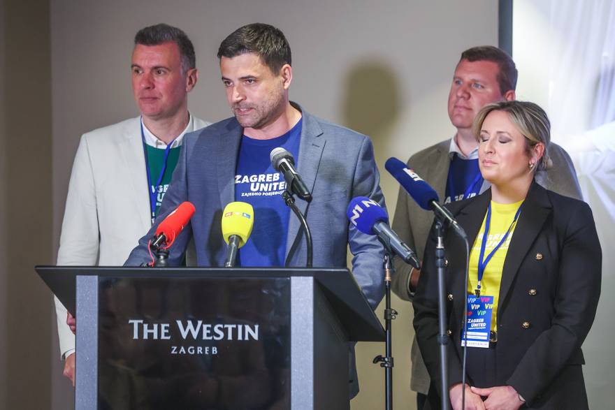 Photo Bernardic scored the Bible in a speech after the defeat, chasing the bus, forbidden smoking …