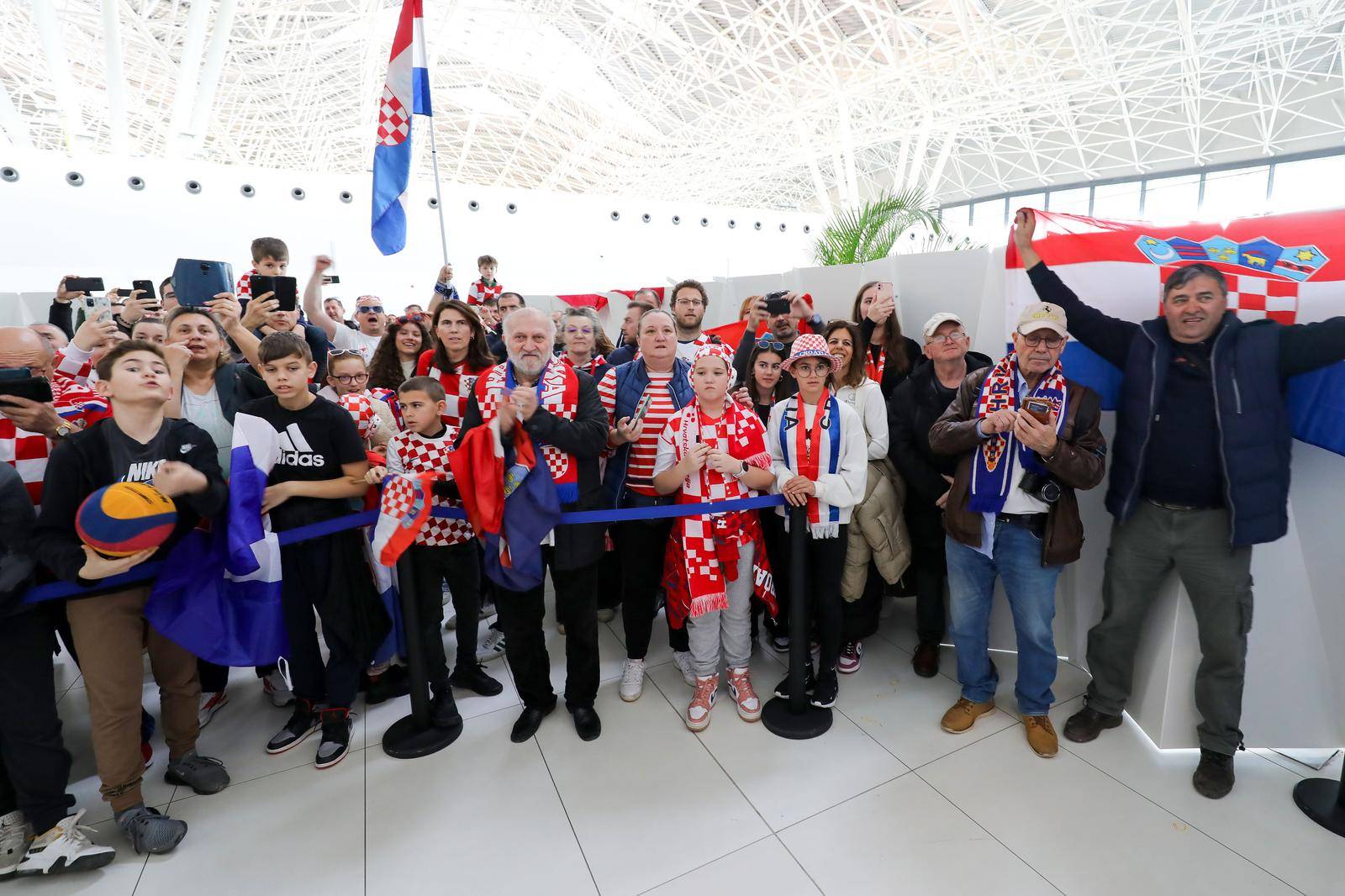 Zagreb: Zlatna hrvatska vaterpolska reprezentacija vratila se sa Svjetskog prvenstva 