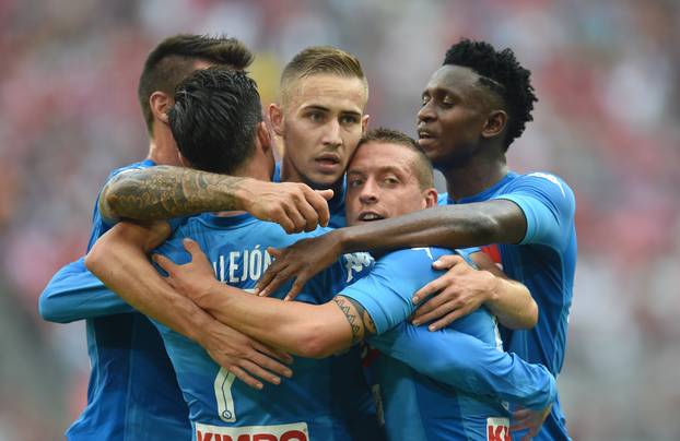 Muenchen: Audi Cup, Bayern Muenchen - Napoli