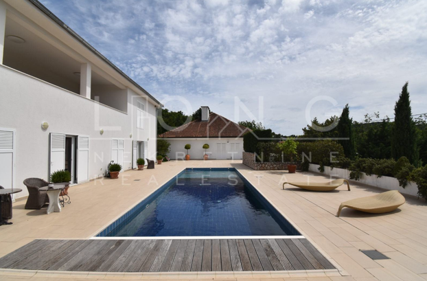 FOTO Dvije vile, jedno imanje: Je li 2,5 milijuna eura previše za luksuzni raj kod Crikvenice?