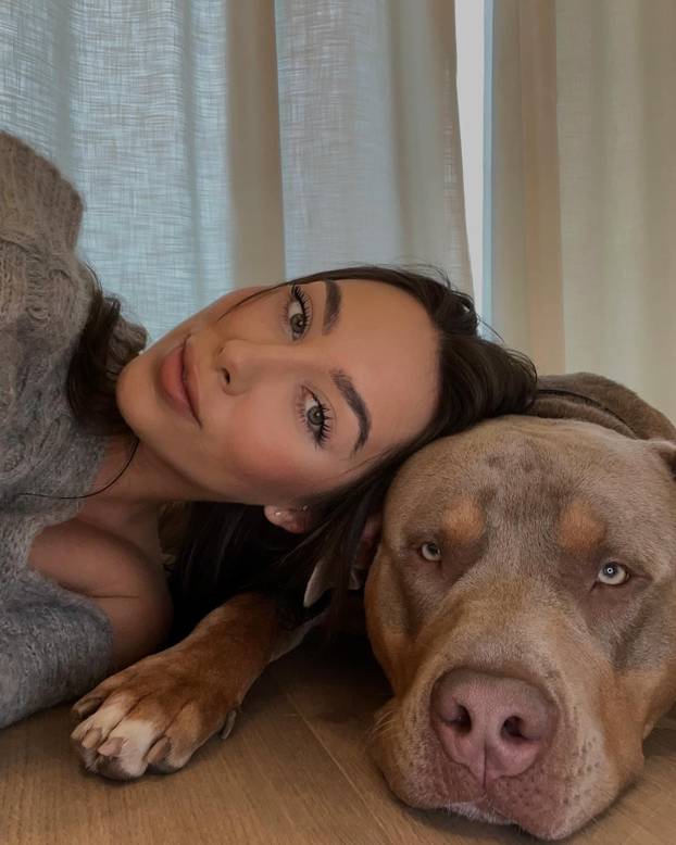 FOTO KAKVE LJEPOTICE! Ima li Španjolska najljepše WAGS-ice? Evo koga ljube Olmo i društvo...
