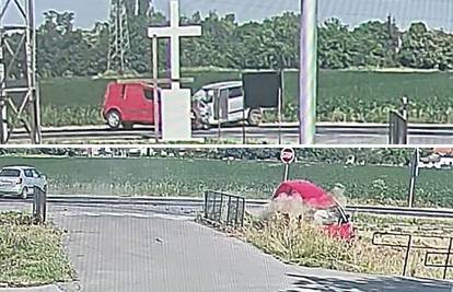 VIDEO Pogledajte dramatičnu snimku frontalnog sudara blizu Osijeka: Auto završio u kanalu