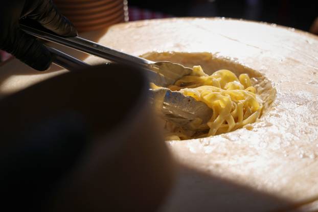 Zadar: Predsjednik Hrvatskog sabora Gordan Jandroković obišao je manifestaciju pod nazivom „Pijat na Pijaci“ 