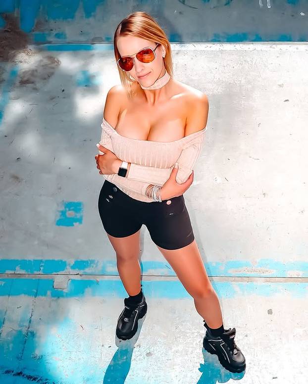 FOTO Nije joj jasno zašto joj blokiraju Instagram: 'Ne vidim ništa preseksi u svojim fotkama'