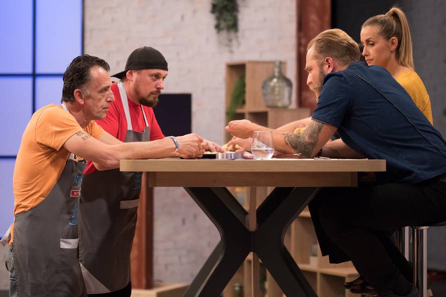 Tri, dva, jedan - kuhaj