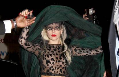 Bankrot: Lady GaGa potrošila milijune dolara na lude kostime