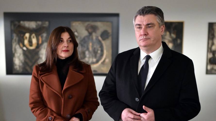 Sanja Musić Milanović očarala elegantnom kombinacijom, s predsjednikom je bila na izložbi