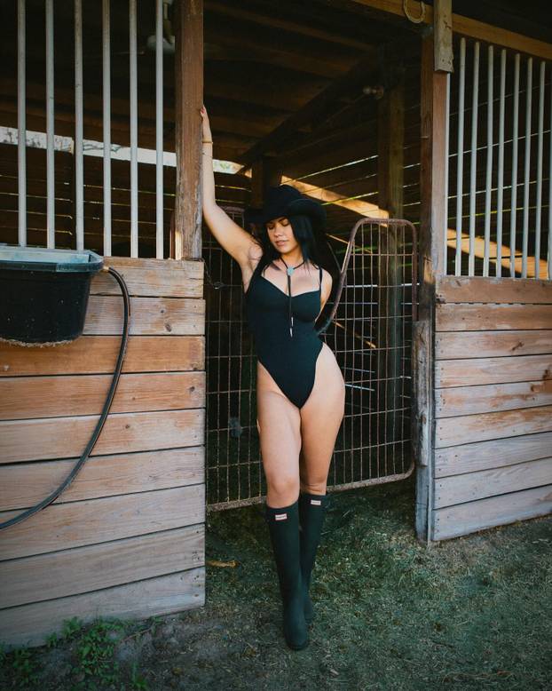 FOTO 'Toliko sam atraktivna da muškarci staju i zure u teretani, to je toliko neugodno'