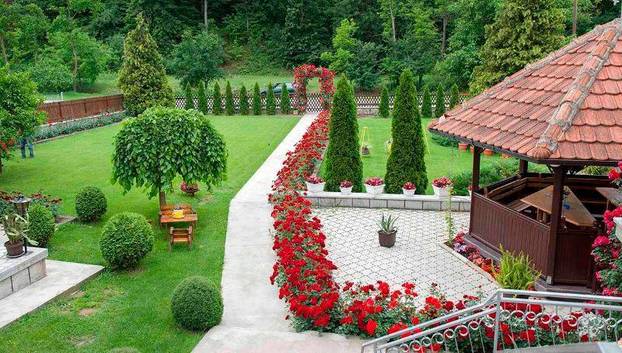 FOTO Najljepša dvorišta i kućni vrtovi - pronađite inspiraciju za vlastitu biljnu oazu