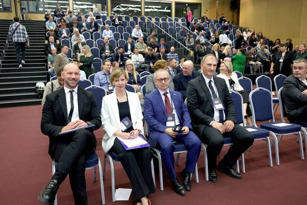 Zagreb: Ministar Damir Habijan otvorio drugu nacionalnu konferenciju "Kiberneti&ccaron;ka sigurnost"