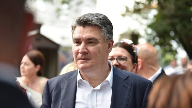 Predsjednik Milanović u Vrgorcu posjetio manifestaciju Dani pršuta i vina