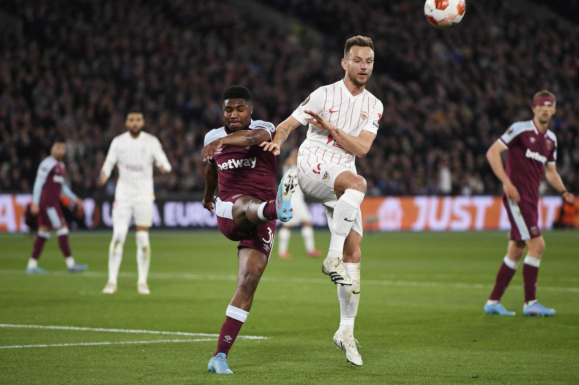 Europa League - Round of 16 Second Leg - West Ham United v Sevilla