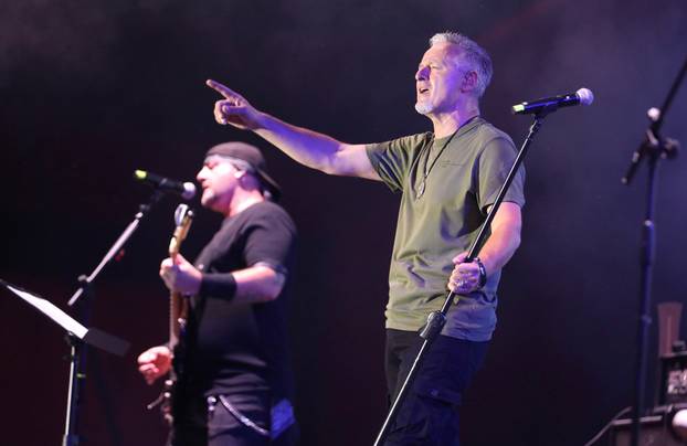 Dugopolje: Thompson održao koncert na prepunom stadionu Hrvatskih vitezova