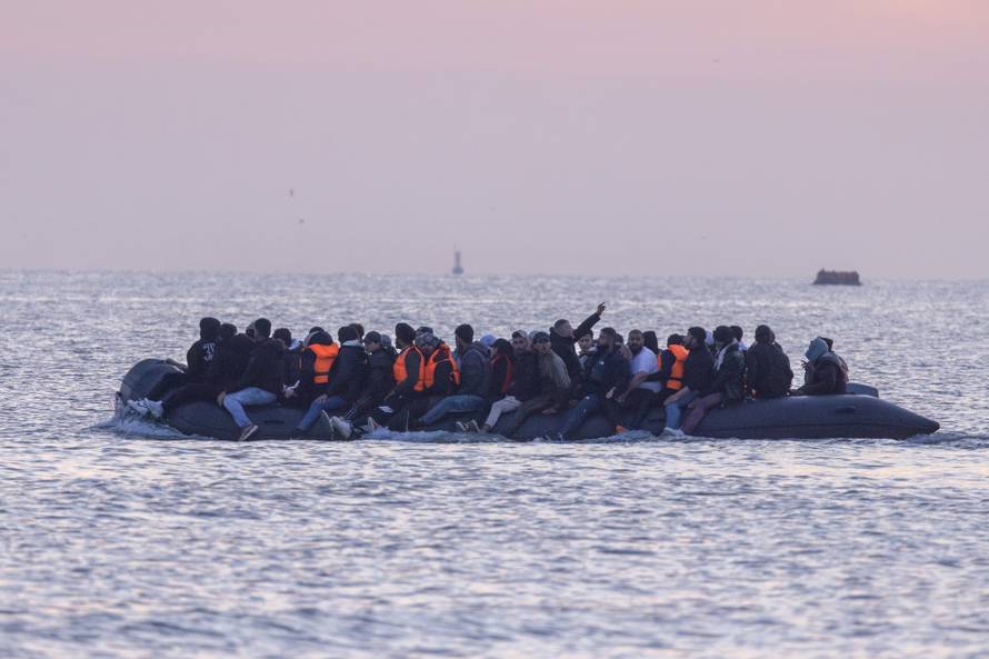 Migranti se pripremaju za prelazak La Manchea