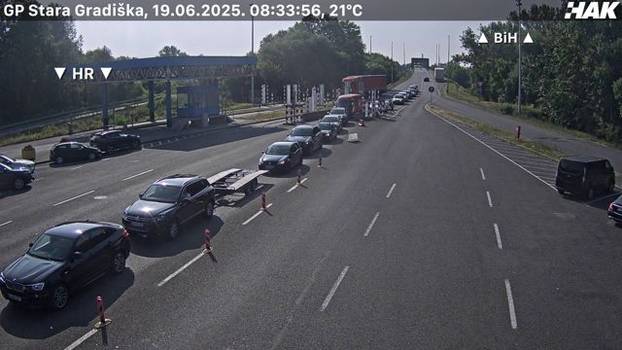 FOTO Zagužvalo na hrvatskim autocestama, gužve na granici: Pogledajte kolike su kolone...