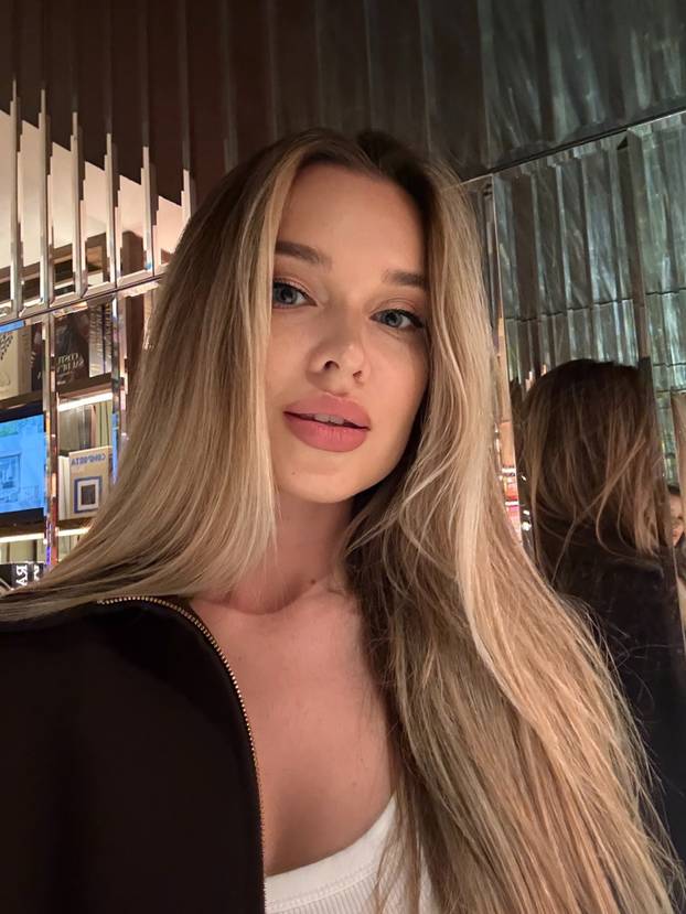 FOTO Zgodna, plavokosa i domaćica: 'Svi misle da mi je super, ali ja sam iscrpljena'