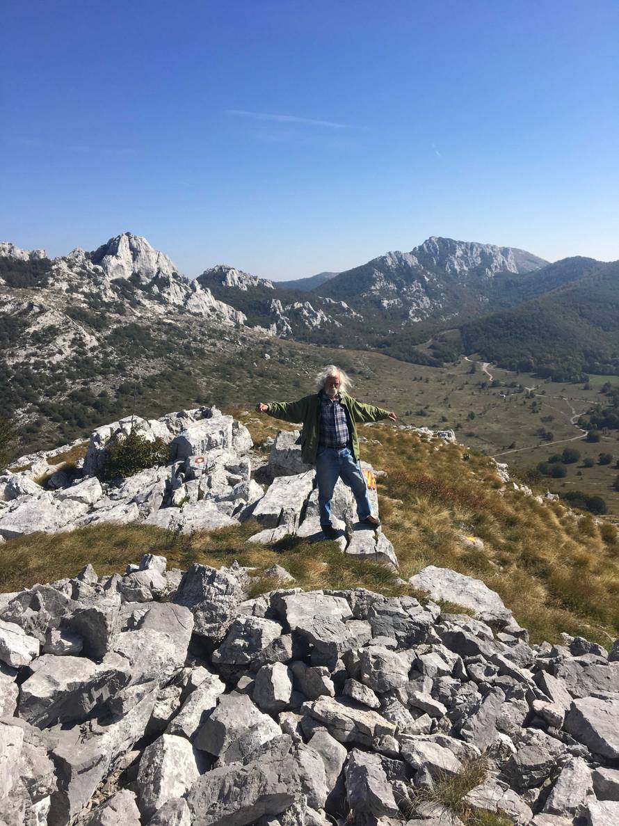 Pustinjak s Velebita: 'Ništa mi ne fali, u spilji živim 20 godina'