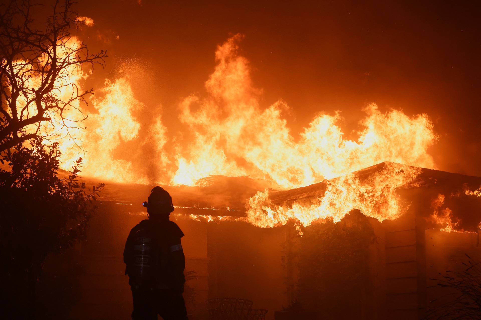 Eaton wildfire in Pasadena