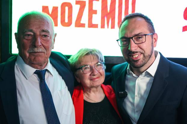 Zagreb: Tomislav Tomasevic celebrated the result of the choice in the embrace of parents