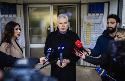 Čović pokušava spasiti koaliciju u BiH s Trojkom i SNSD-om