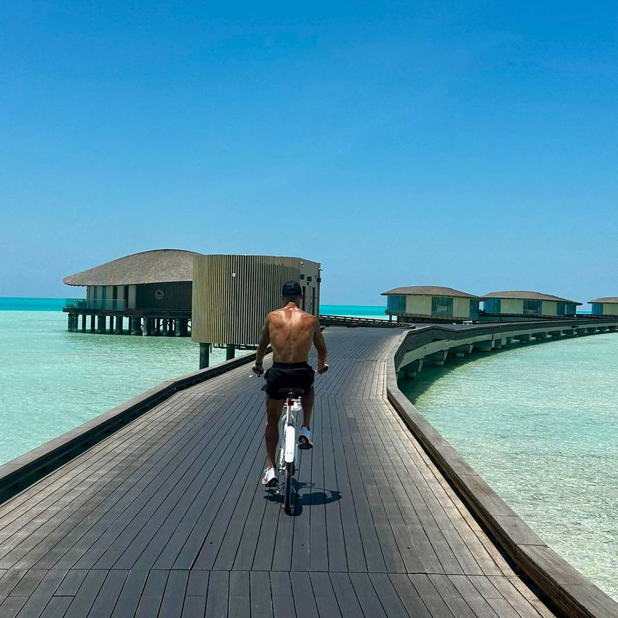 Ronaldo nije napustio Saudijsku Arabiju! Al Nassr objavio fotke s treninga. Na njima je i Brozović