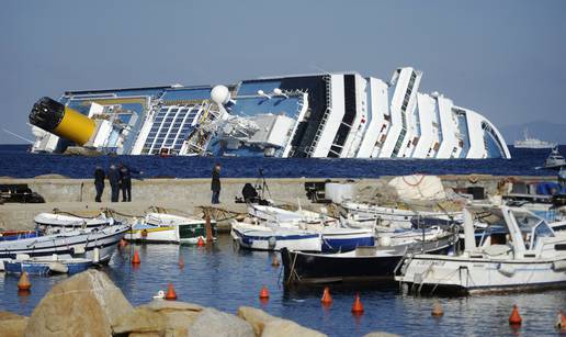 Krajem proljeća 2013. uklonit će olupinu Coste Concordije