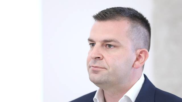 Zagreb:  Dario Hrebak komentirao uhi?enja vezana za EU fondove