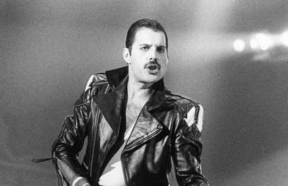 Freddie Mercury prodavao je odjeću, volio je pjevati gol, a zube nikad nije htio popraviti