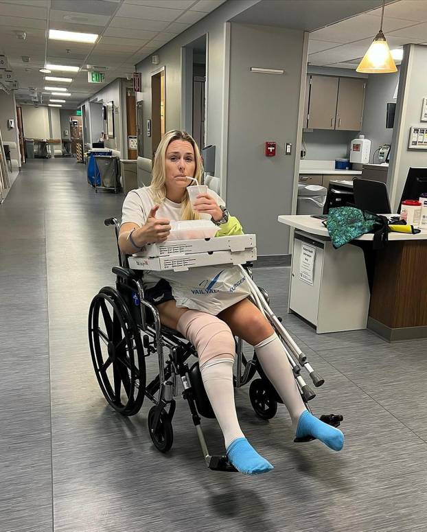 FOTO Bolje barata skijama nego haljinom. Provirile su joj gaćice