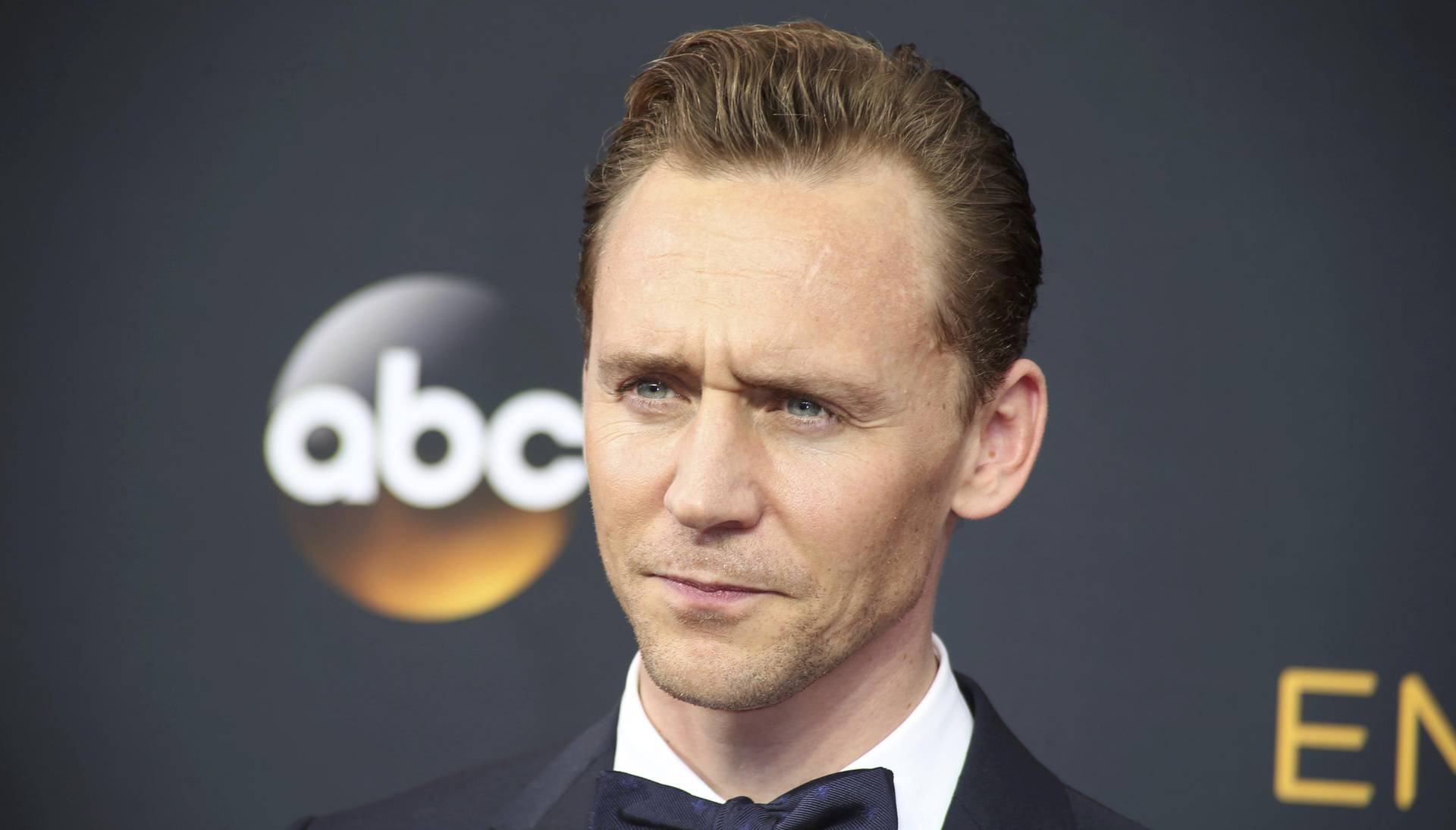 Actor Tom Hiddleston arrives at the 68th Primetime Emmy Awards in Los Angeles, California