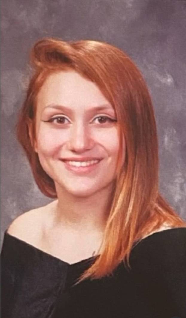 FOTO Zastrašujuće! U ruku je ugradila srce, a razrezala jezik. Šokirat ćete se kako je izgledala