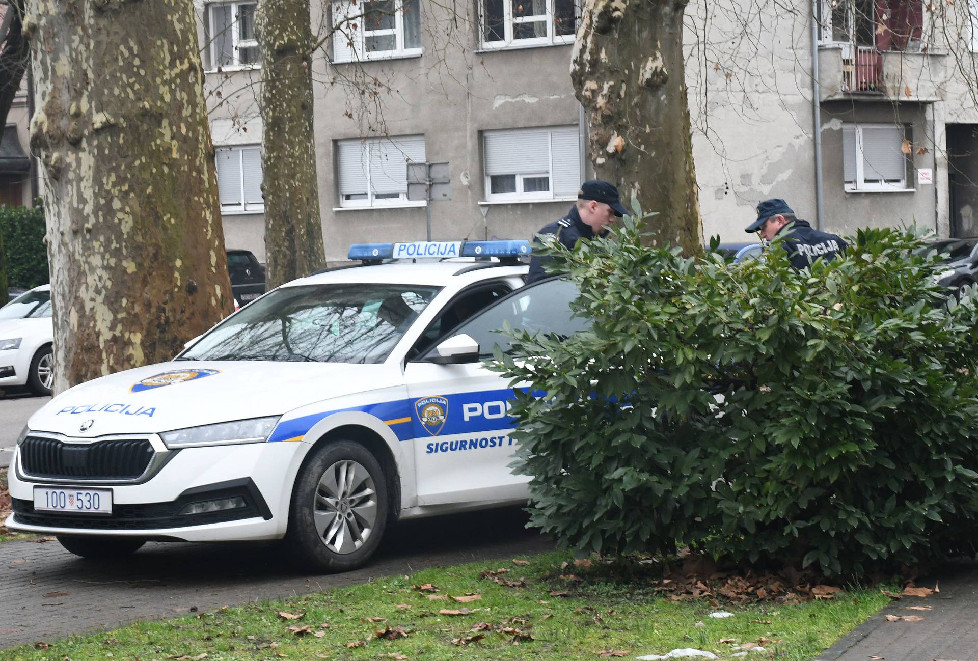 U Sisku priveden 56-godišnjak osumnjičen za ubojstvo 51-godišnjeg brata