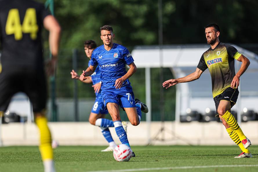 Radomlje: Prijateljska utakmica, GNK Dinamo - NK Radomlje