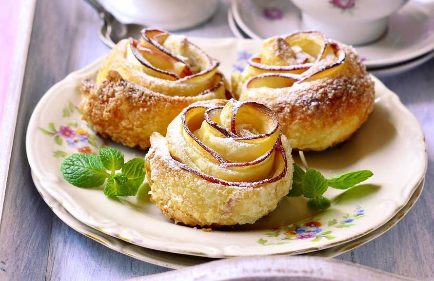 Lisnate ružice s jabukama brzo su gotove, a oduševit će sve