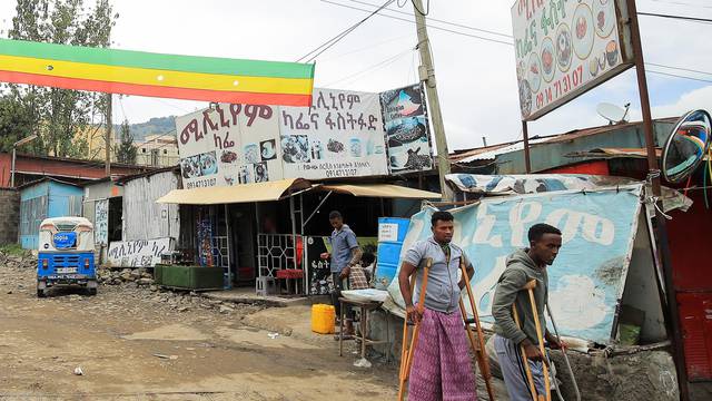Ethiopian families fleeing fighting describe hunger, rape in Amhara