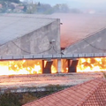 Dramatična snimka iz Trilja: Gori bivša tvornica Cetinke!