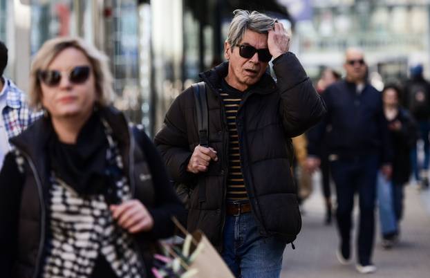 Zagreb: Dragan Despot prolazi Bogovićevom ulicom