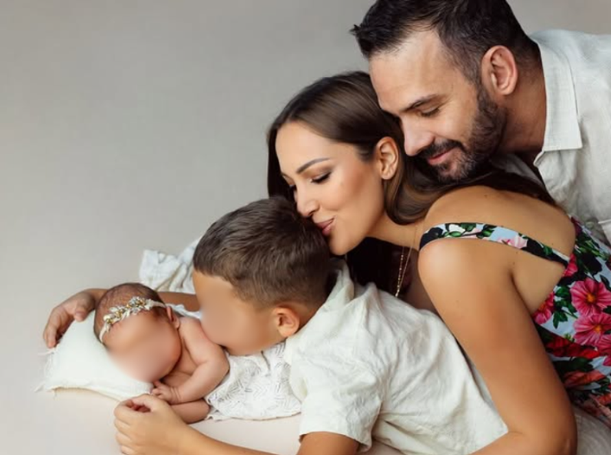 Aleksandra Prijović prvi put pokazala kćer i proslavila deset godina ljubavi sa suprugom