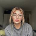Nova ljubav? Ella Dvornik opet objavila fotku s misterioznim muškarcem, držali su se za ruke