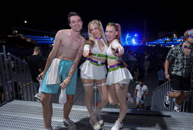 Split: Prvi koji su ušli na Ultru čekaju prve nastupe DJ-a