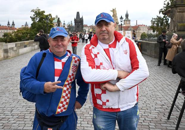 Prag: Hrvatski navijači u gradu
