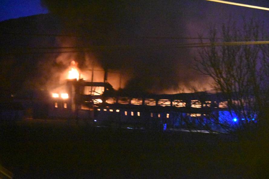 Kvar na instalacijama uzrok je požara u tvornici u Otočcu